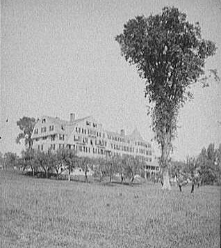 176Colonial_Hotel_Center_Harbor_1906