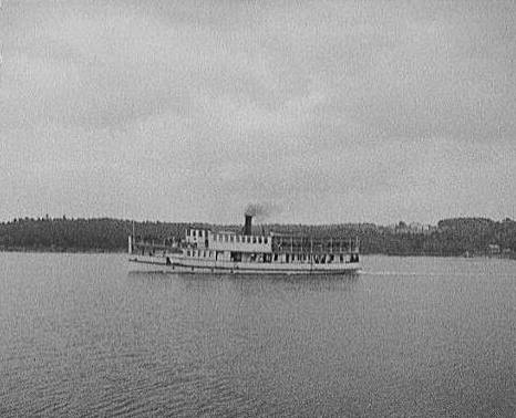 176Steamer_Govenor_Endicott_between_1900-1910