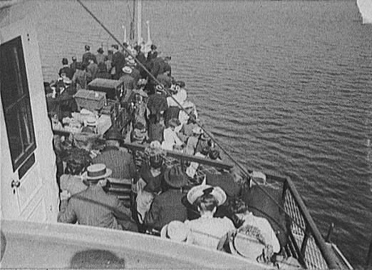 176Steamer_Mt_Washington_between_1890-1910