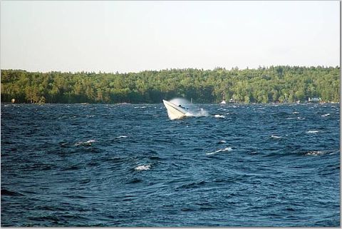 GFBL_in_heavy_water_Winnipesaukee
