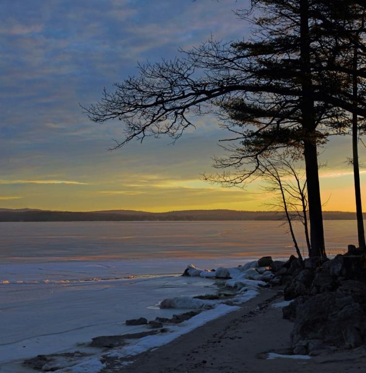 Name:  Day Break Winnipesaukee-qpr.jpg
Views: 1276
Size:  76.6 KB