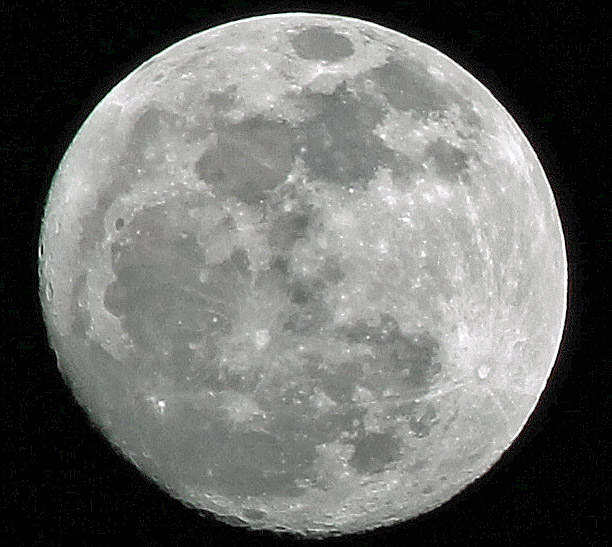 Name:  moon 3-6-2012.jpg
Views: 1027
Size:  126.1 KB