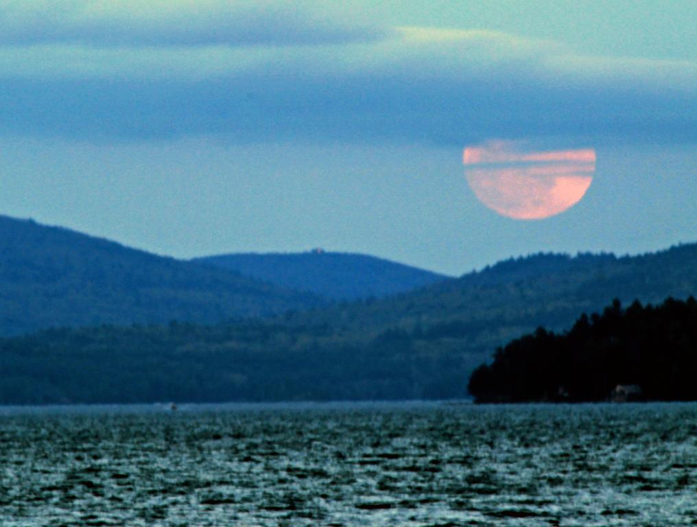 Name:  Moonrise #1 5-5-12.jpg
Views: 912
Size:  73.9 KB