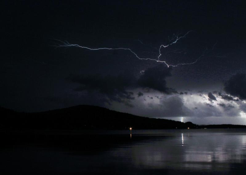 Name:  lightning_over_winnipesaukee_5-16-12_2.jpg
Views: 568
Size:  22.0 KB