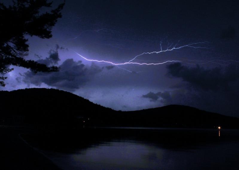 Name:  lightning_over_winnipesaukee_5-16-12_1.jpg
Views: 563
Size:  25.1 KB