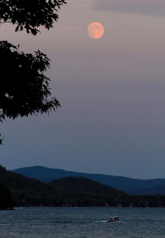 Name:  blue_moon_8-30-12.jpg
Views: 811
Size:  29.2 KB