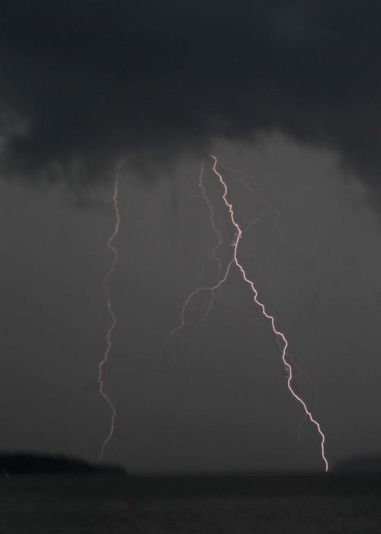 Name:  Double lightning last night 6-23-13.jpg
Views: 981
Size:  14.4 KB