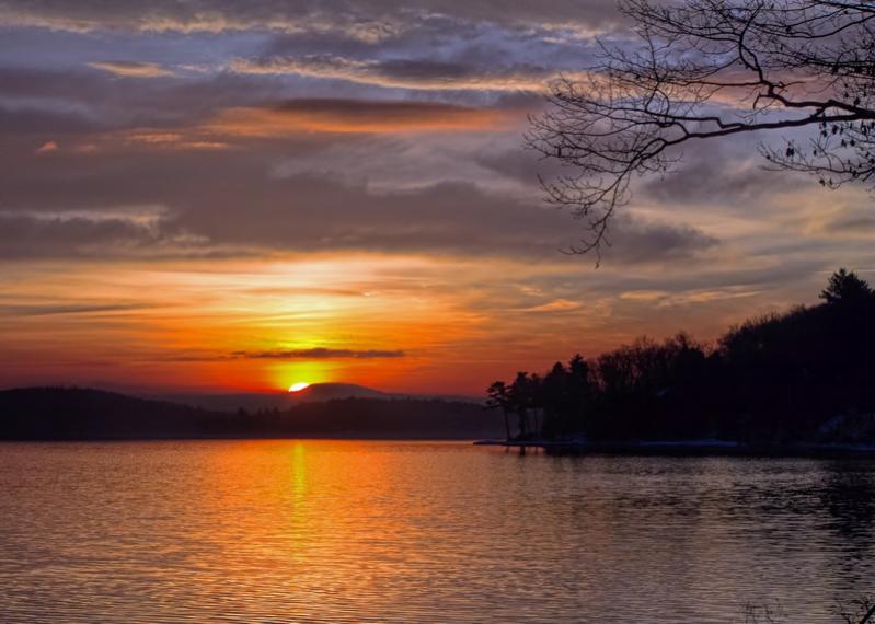 Name:  sunrise_12-21-13_2a.jpg
Views: 647
Size:  57.2 KB