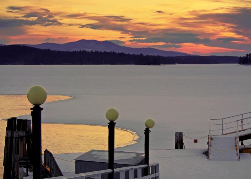 Name:  sunrise_from_weirs_beach_3-23-14_2.jpg
Views: 877
Size:  44.1 KB