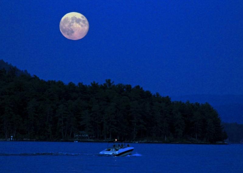 Name:  full_moon_8-2-12_1.jpg
Views: 879
Size:  32.3 KB