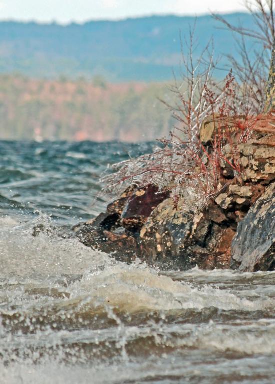 Name:  march_26-2012_wind_storm_winnipesaukee_5.jpg
Views: 1178
Size:  70.7 KB